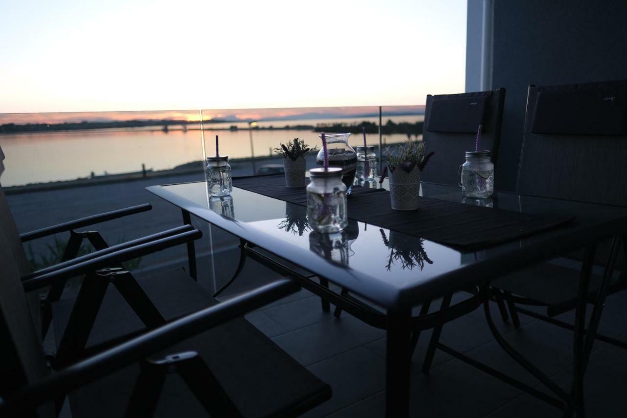 Amazing View Apartments Nin Kültér fotó